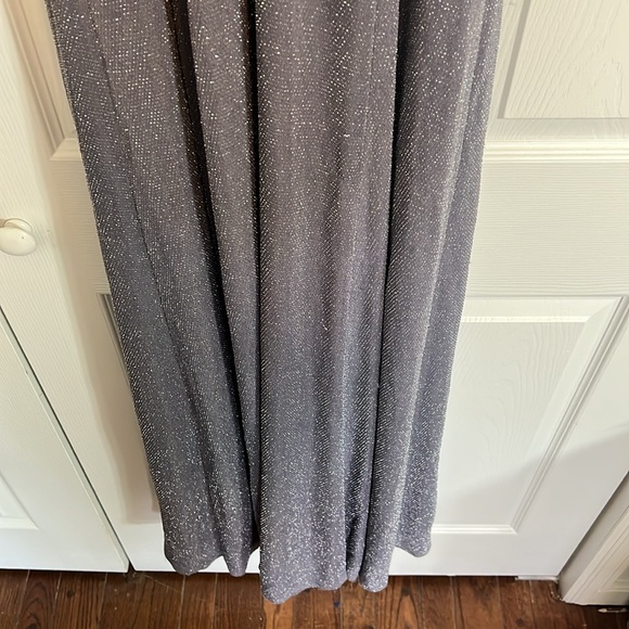 Show Me Your MuMu Women’s Size Small Floor Length Silver Sparkly Prom Gown - Picture 6 of 11